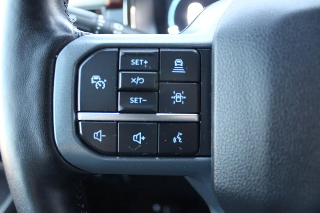 Used 2023 Agate Black Metallic Ford Lariat image 20