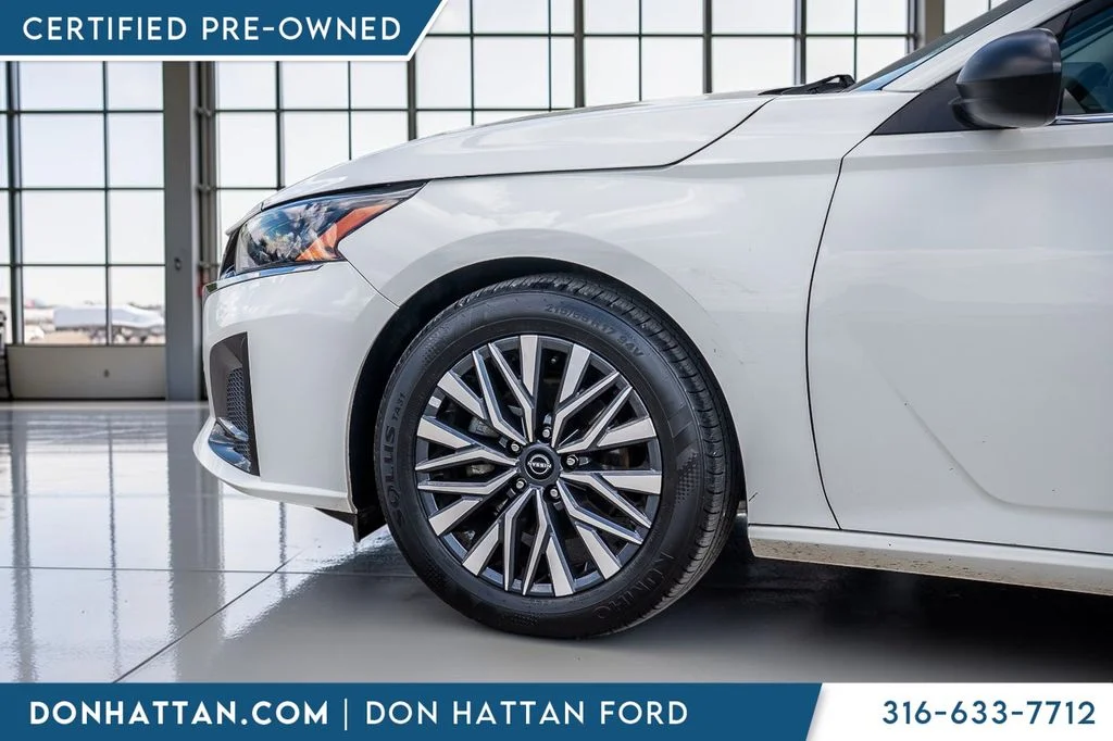 2025 Nissan Altima SV - Photo 34