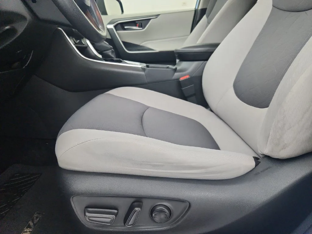 Used 2019 Blue Toyota XLE image 22