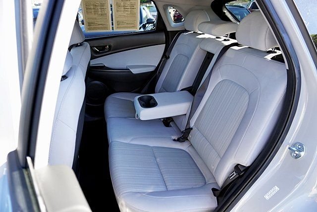 Used 2023 Silver Hyundai SEL image 15