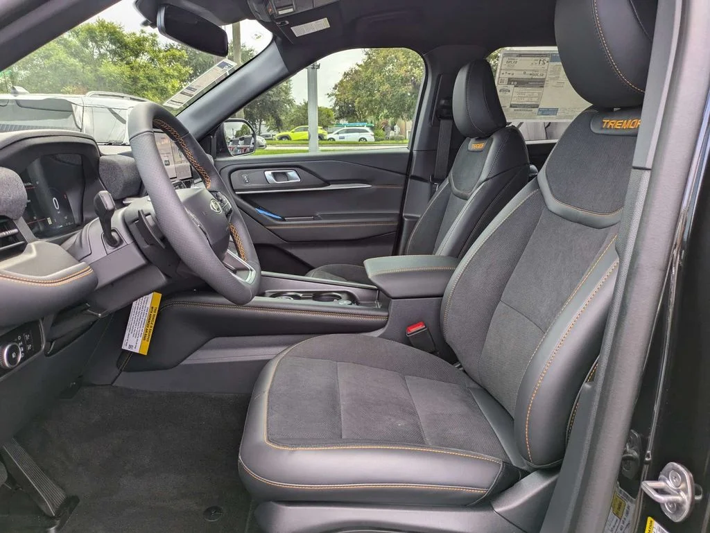 New 2026 Agate Black Metallic Ford Tremor image 21