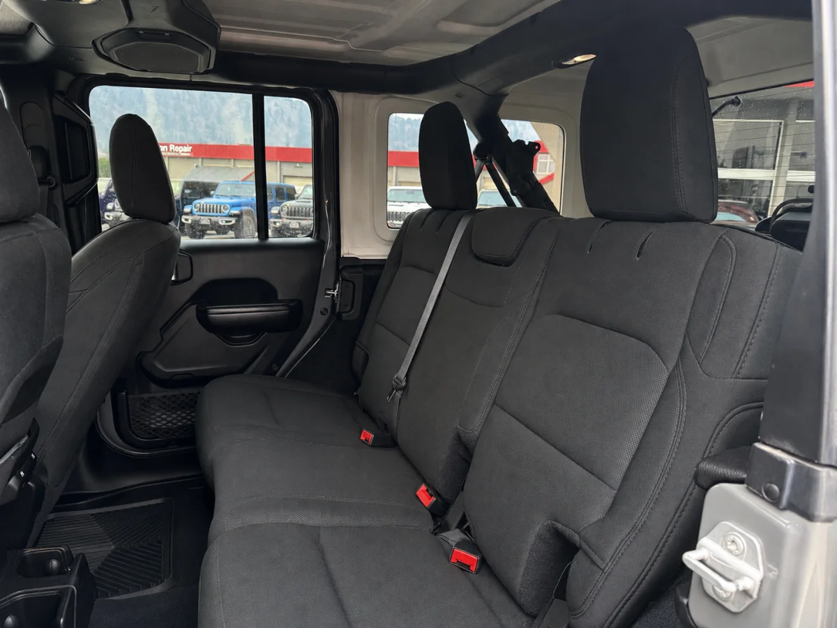Used 2019 Grey Jeep Sport image 15