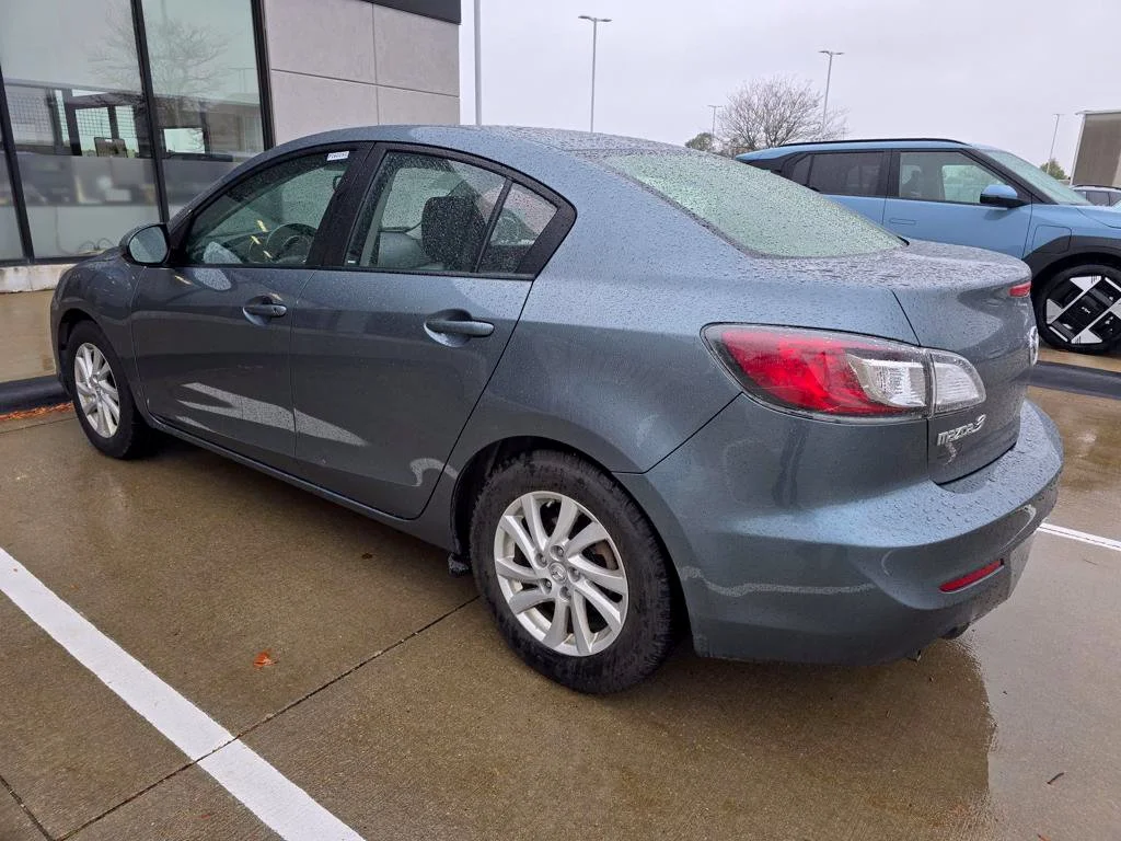Used 2012 Gray Mazda i Touring image 5