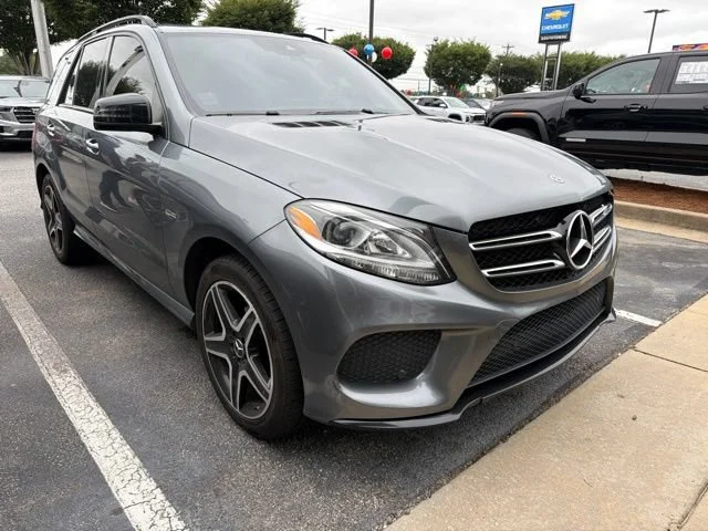 Used 2019 Gray Mercedes-Benz 4MATIC® image 1