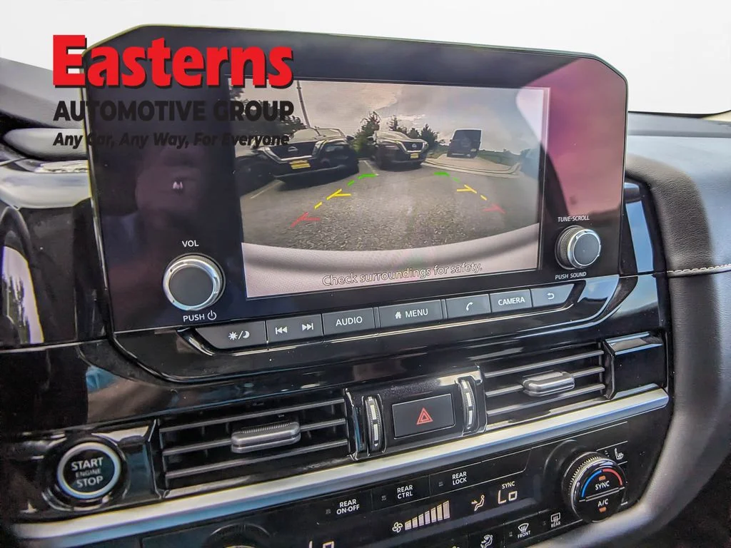 Used 2022 Gray Nissan SV image 25