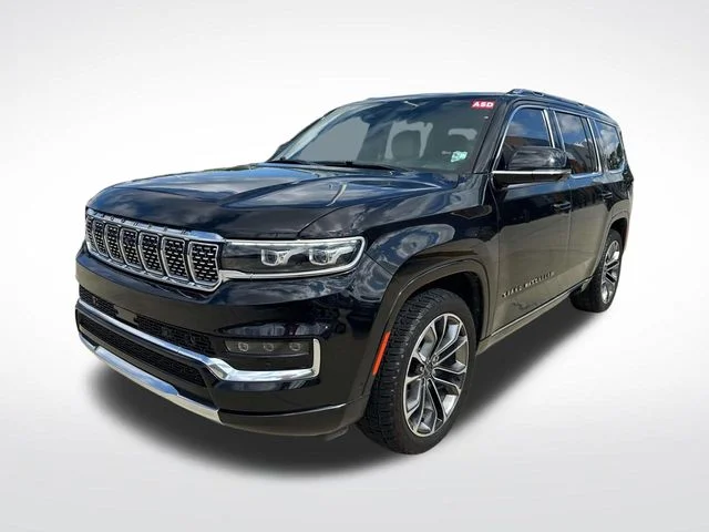 Used 2022 Black Jeep Series III image 3