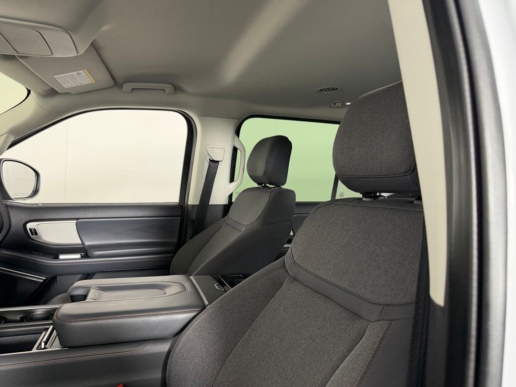 Used 2025 Silver Metallic Ford Active image 20