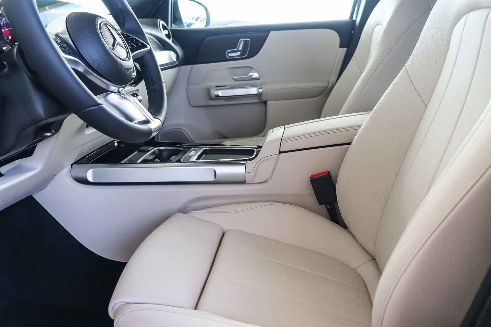 New 2026 Night Black Mercedes-Benz GLB 250 image 20