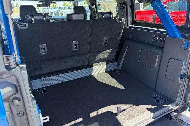 New 2026 Velocity Blue Metallic Ford Big Bend® image 25