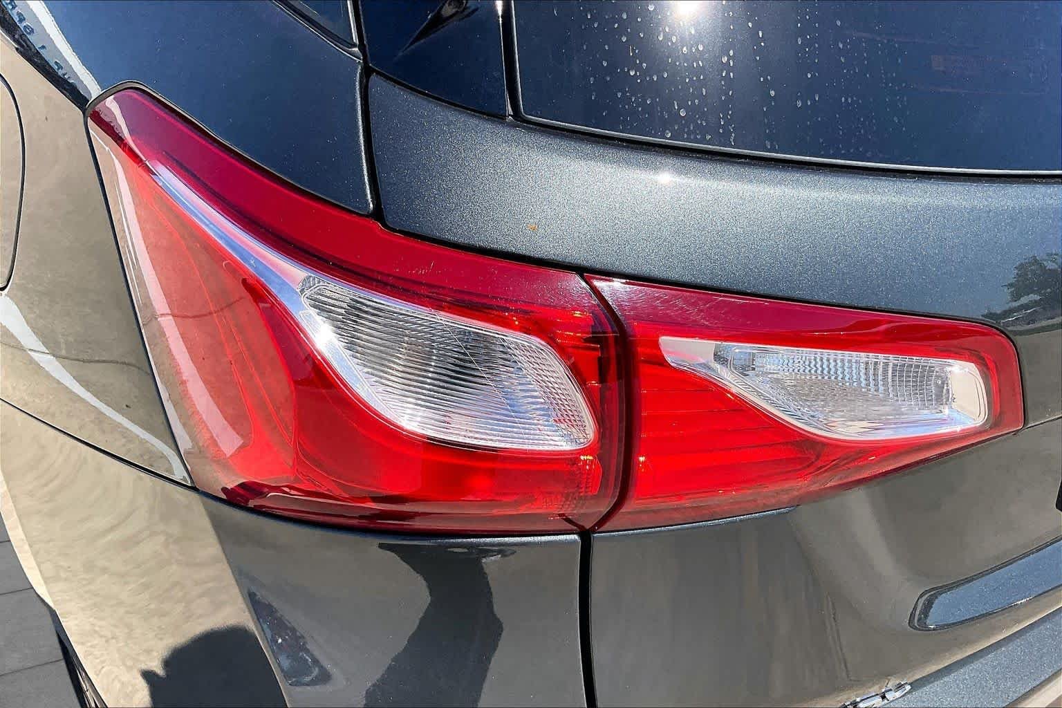 Used 2020 Nightfall Gray Metallic Chevrolet Premier image 27