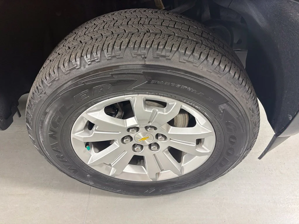 Used 2022 BLACK Chevrolet 2WD LT image 14