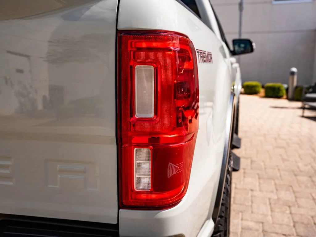 Used 2021 Cactus Gray Ford Lariat image 9
