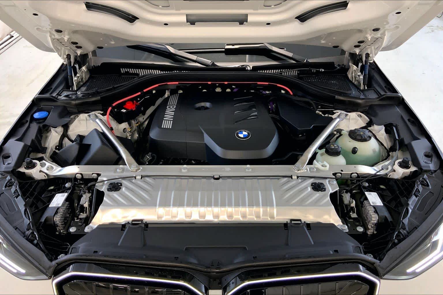 New 2026 Alpine White BMW 30 xDrive image 16