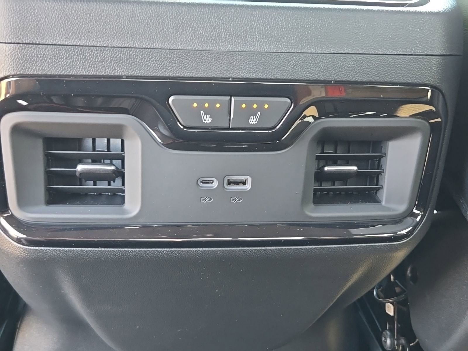 2026 GMC Sierra 2500HD AT4X - Photo 31