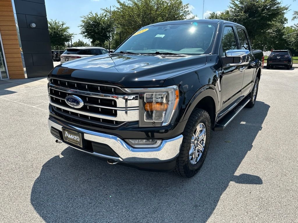 Used 2022 Black Ford Lariat image 2