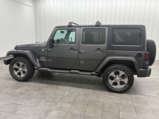 Used 2016 Gray Jeep Unlimited Sahara image 6