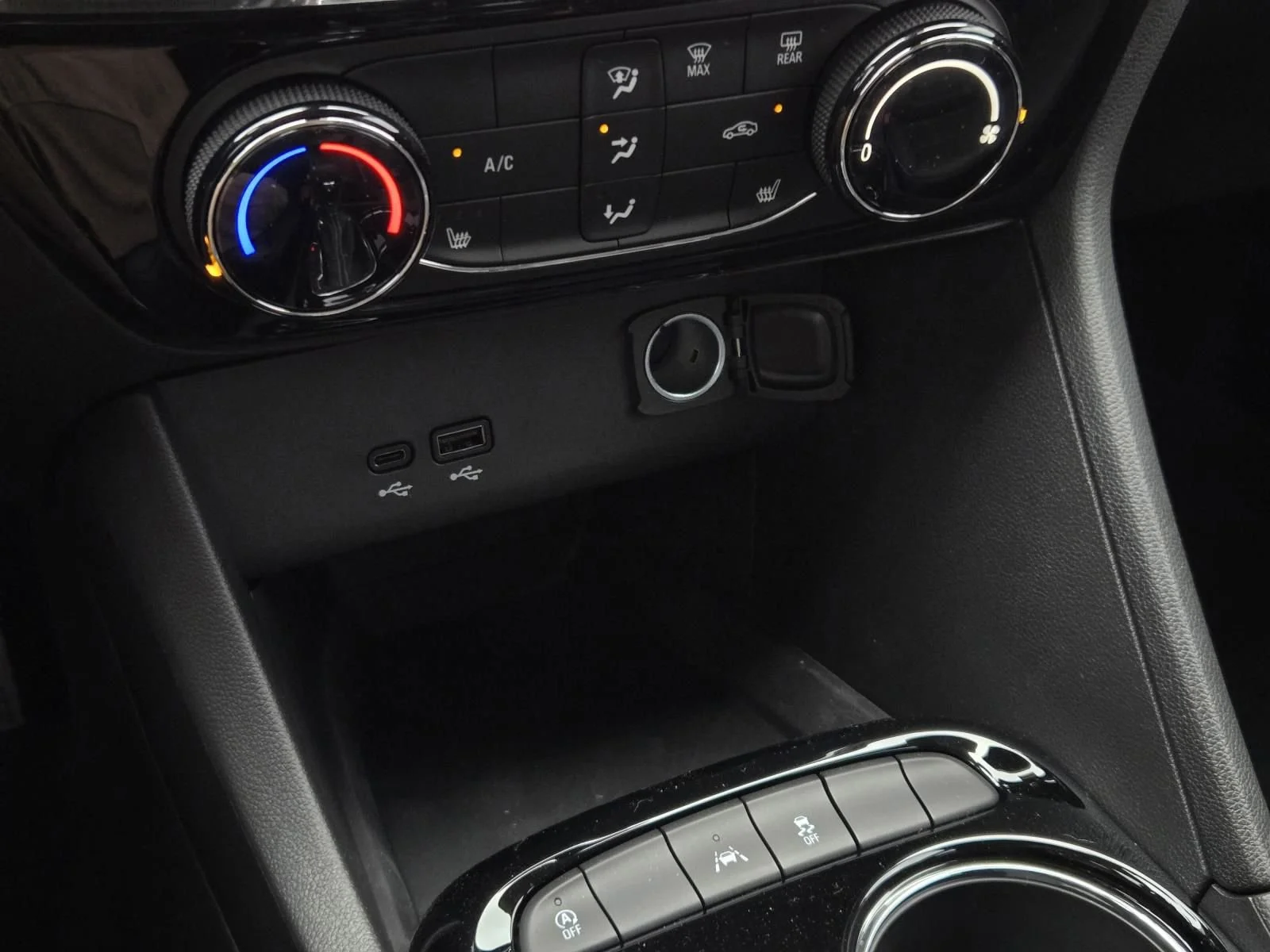 2026 Buick Encore GX Sport Touring - Photo 12