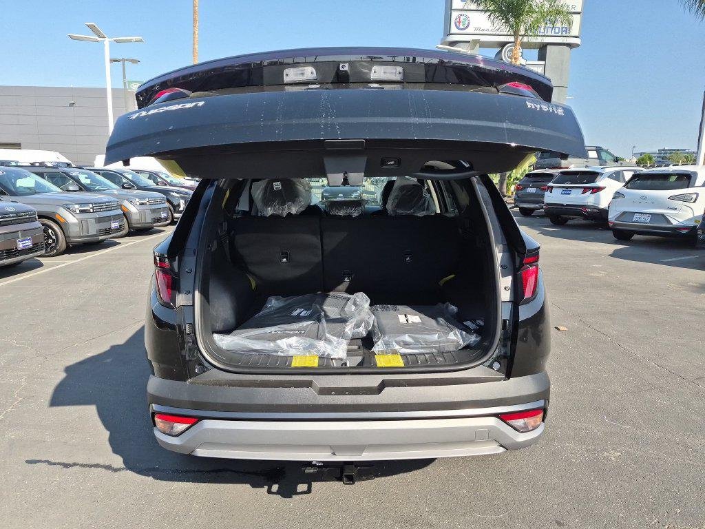 New 2026 Gray Hyundai SEL FWD image 32