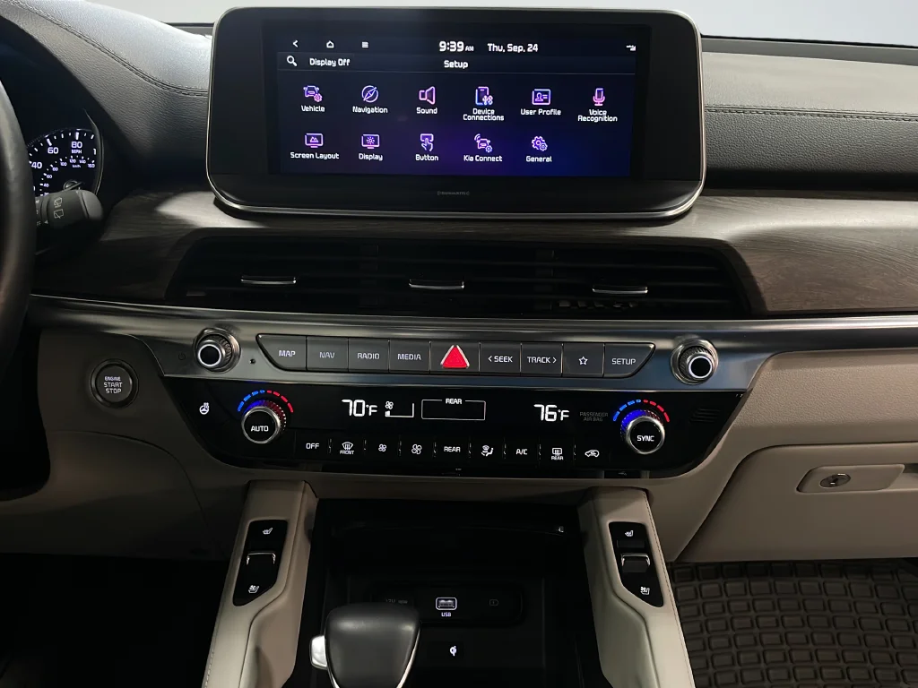 Used 2022 Gray Kia EX image 20