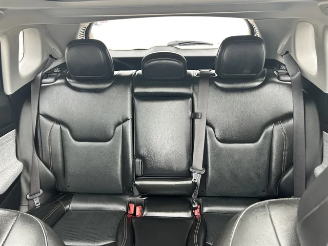 Used 2022 Blue JEEP Latitude Lux image 15
