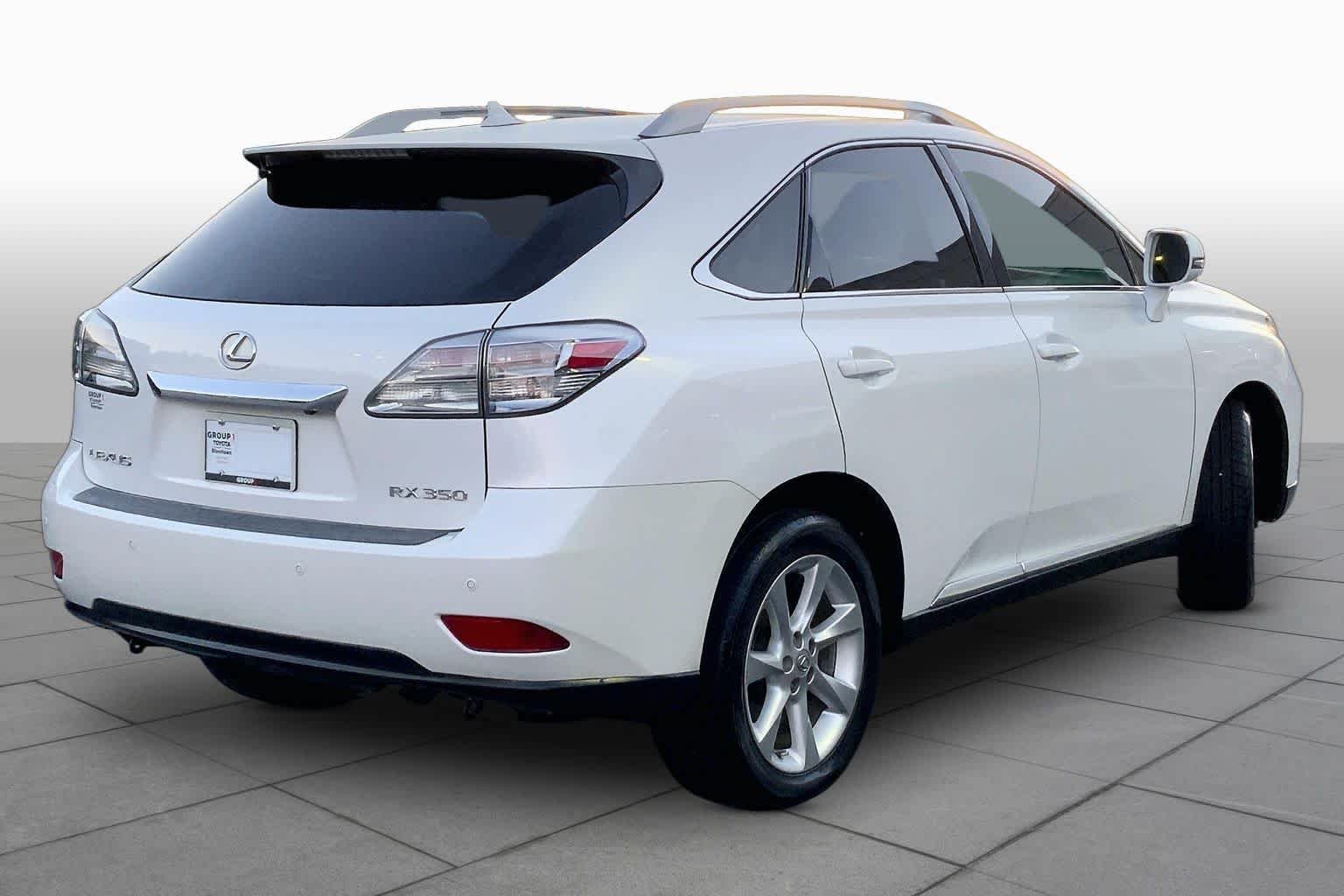 Used 2010 Starfire Pearl Lexus  image 11