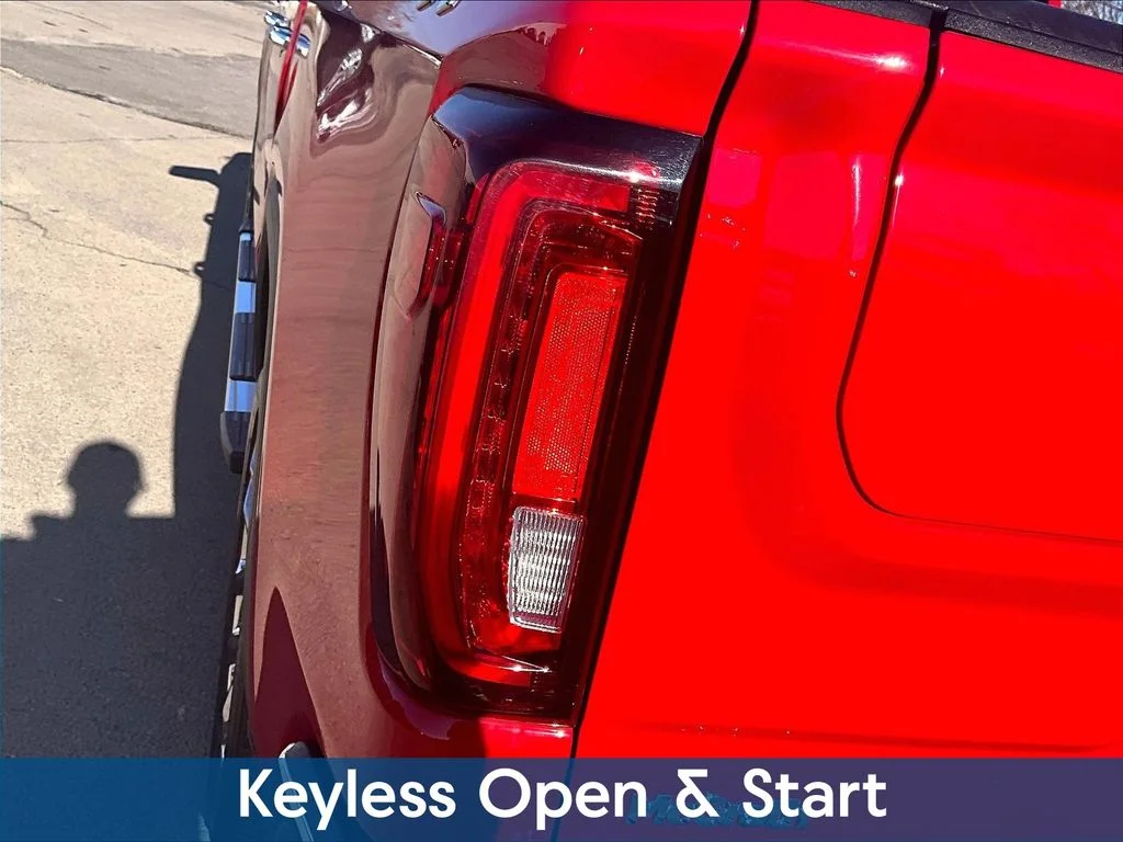 Used 2019 Red GMC SLT image 26