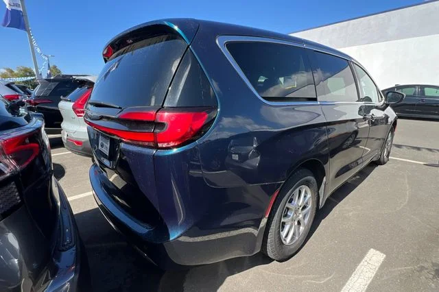 Used 2023 Blue Chrysler Touring L image 7