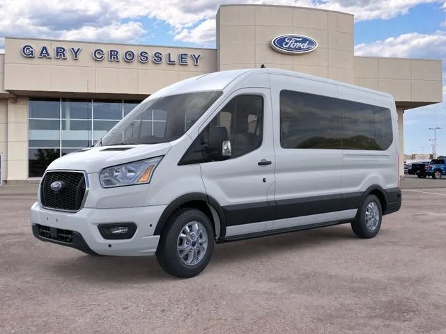 New 2025 Oxford White Ford Passenger Van XLT image 1