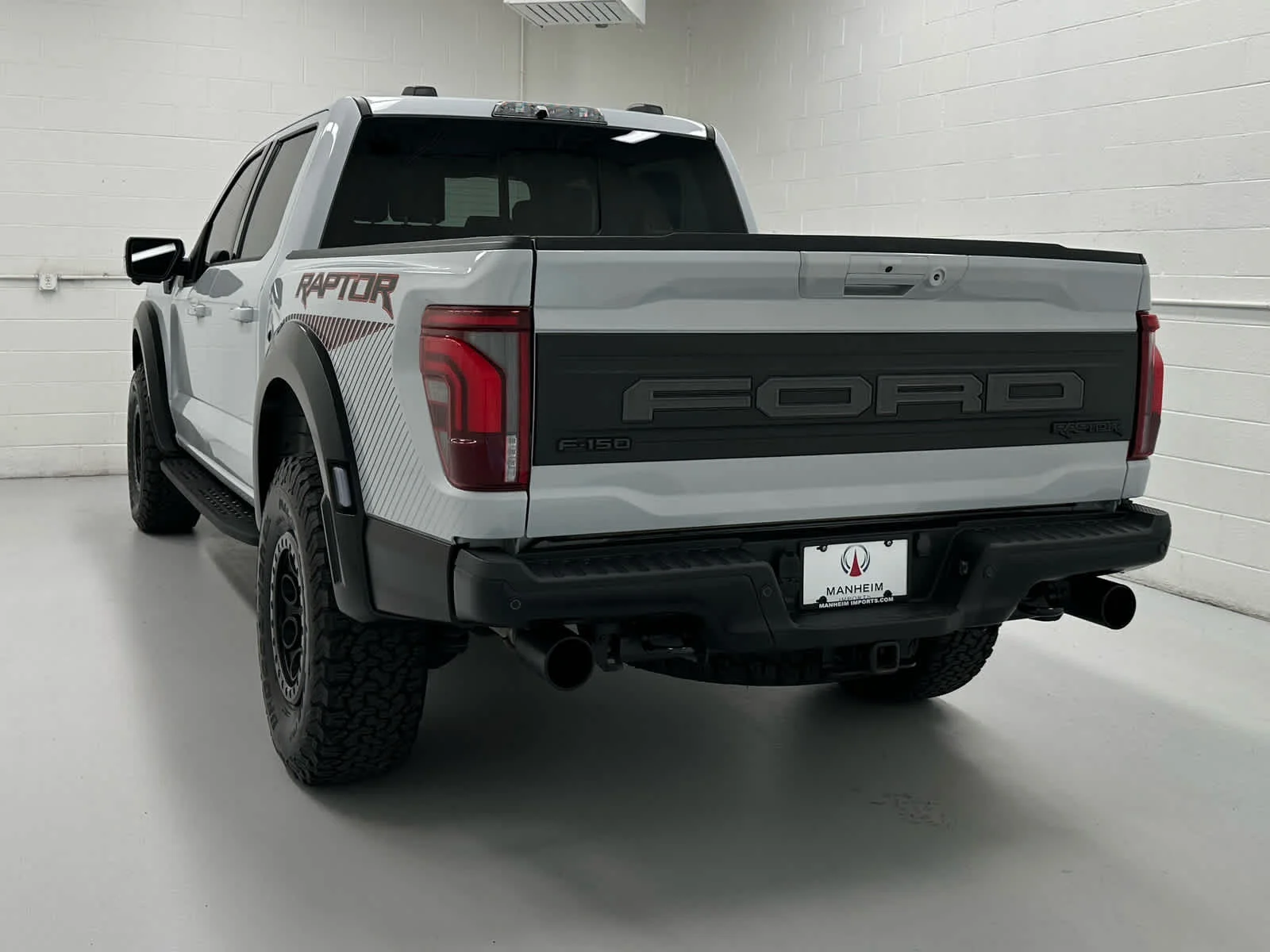 Used 2025 Space White Metallic Ford Raptor image 8
