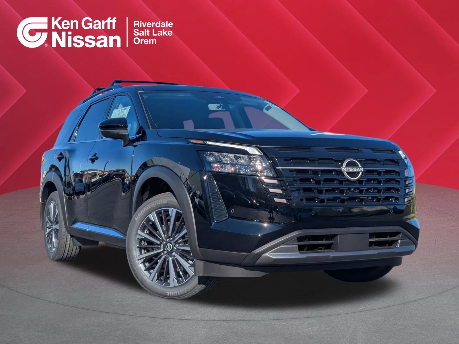 2026 Nissan Pathfinder Platinum 4WD's photo