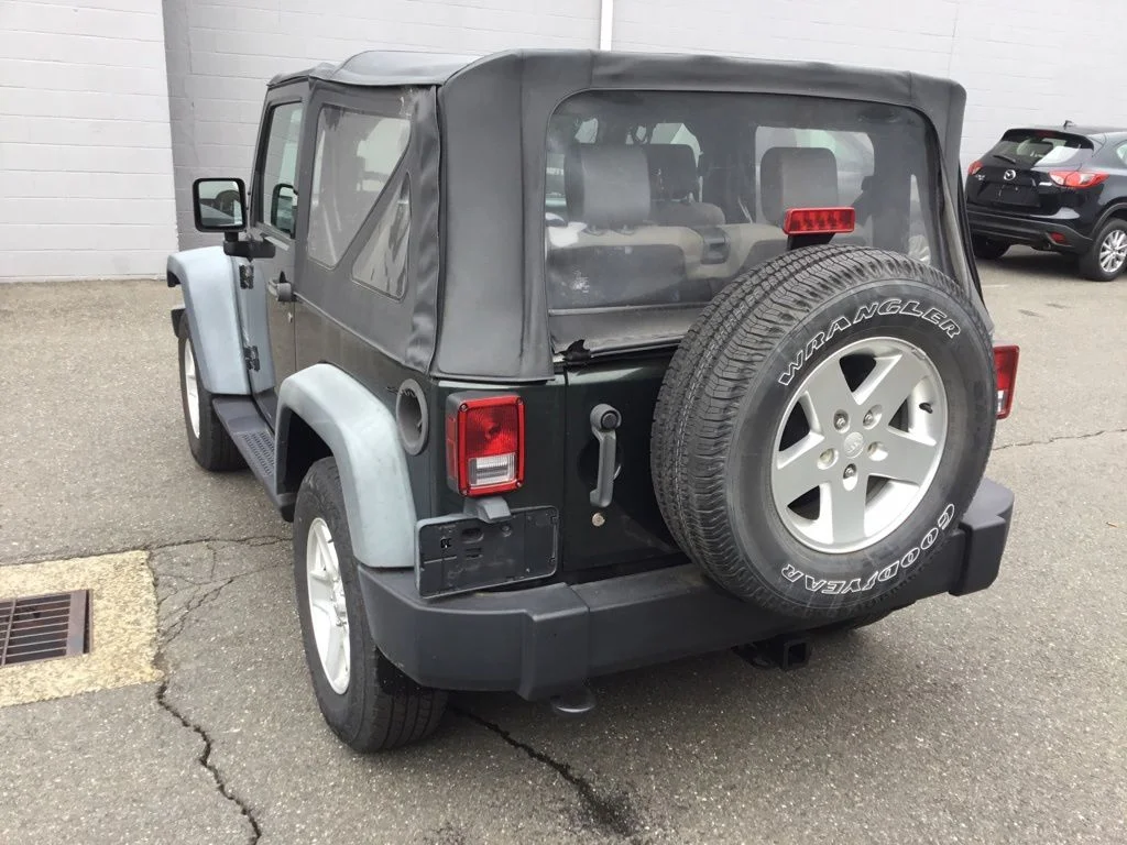 Used 2010 Green Jeep Sport image 2