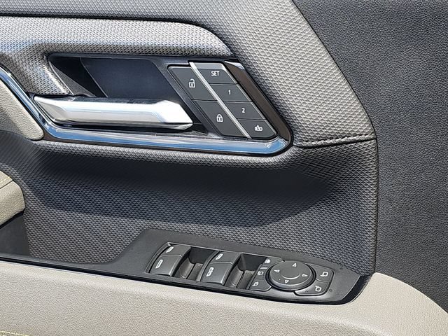 Used 2025 Cypress Gray Chevrolet ZR2 image 25