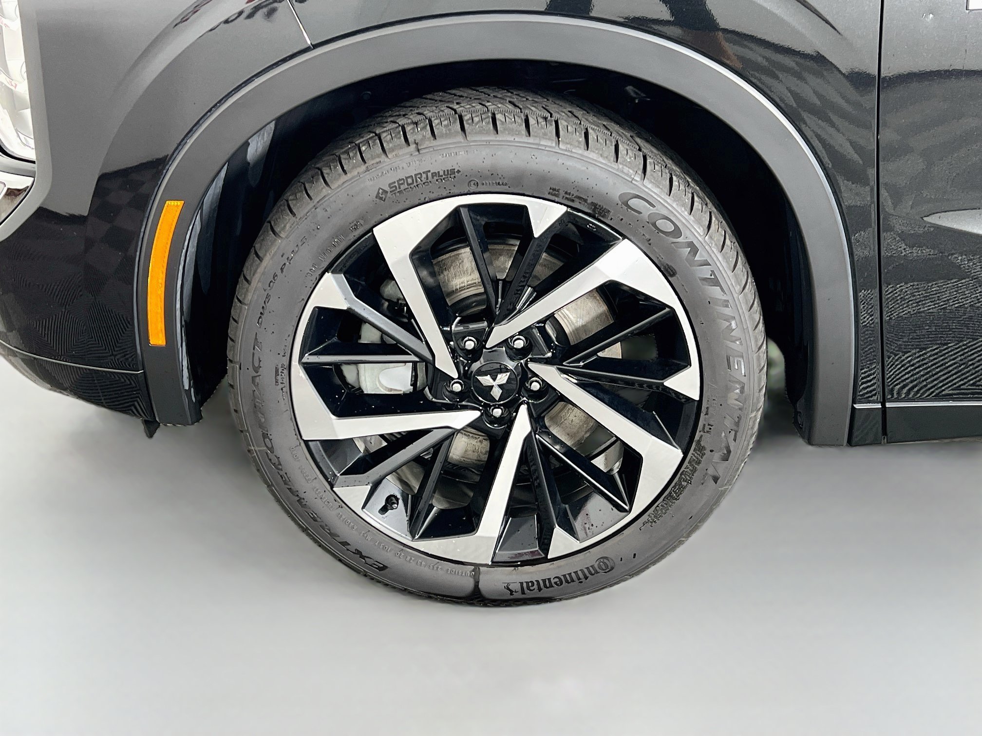2023 Mitsubishi Outlander Plug-In Hybrid 40th Anniversary - Photo 10