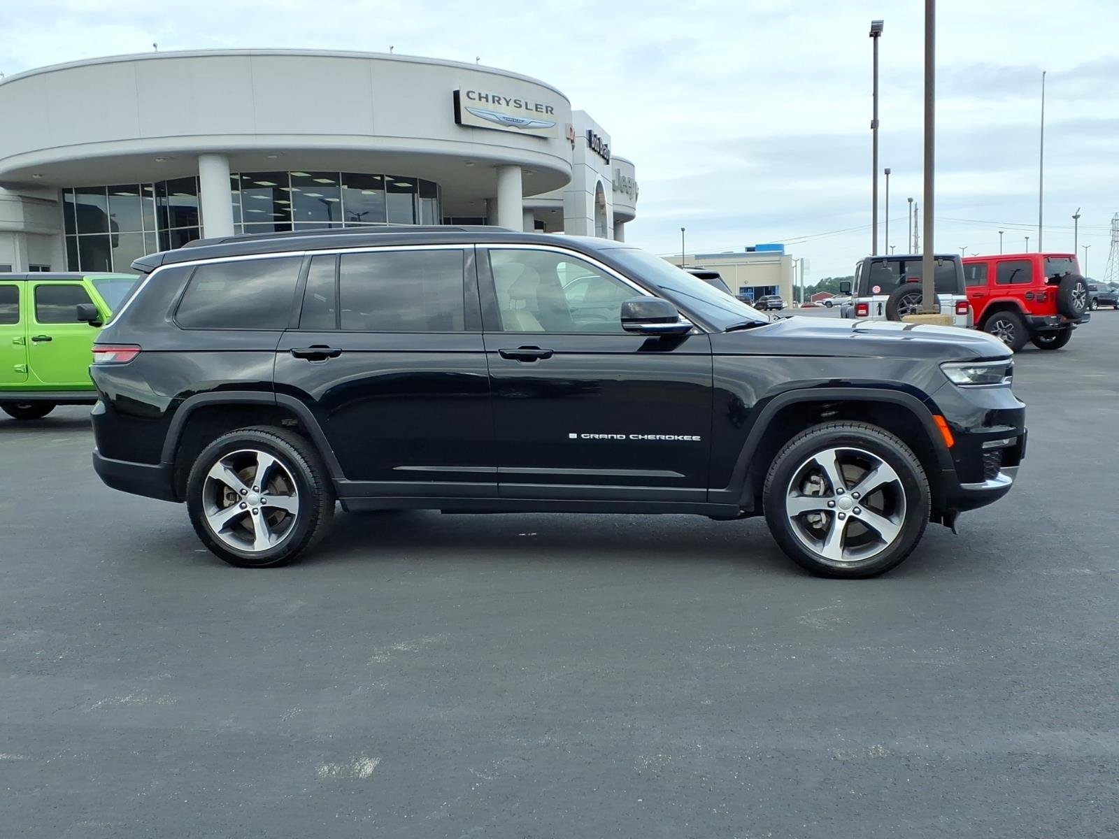 2024 Jeep Grand Cherokee L Limited - Photo 2