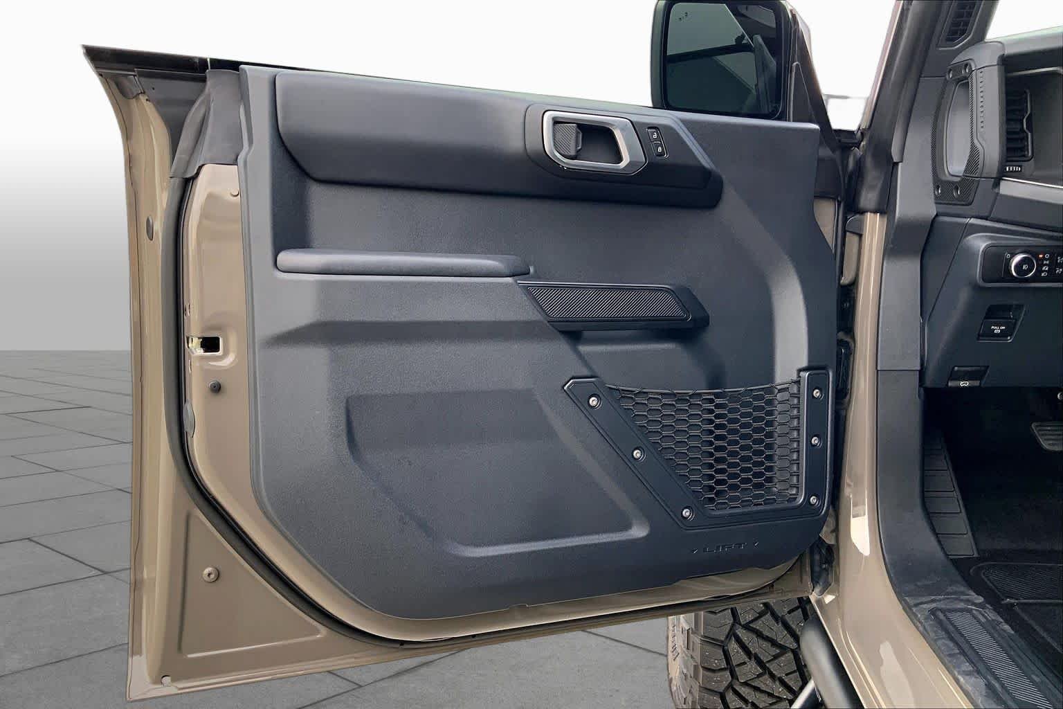 New 2026 Marsh Gray Ford Badlands image 10