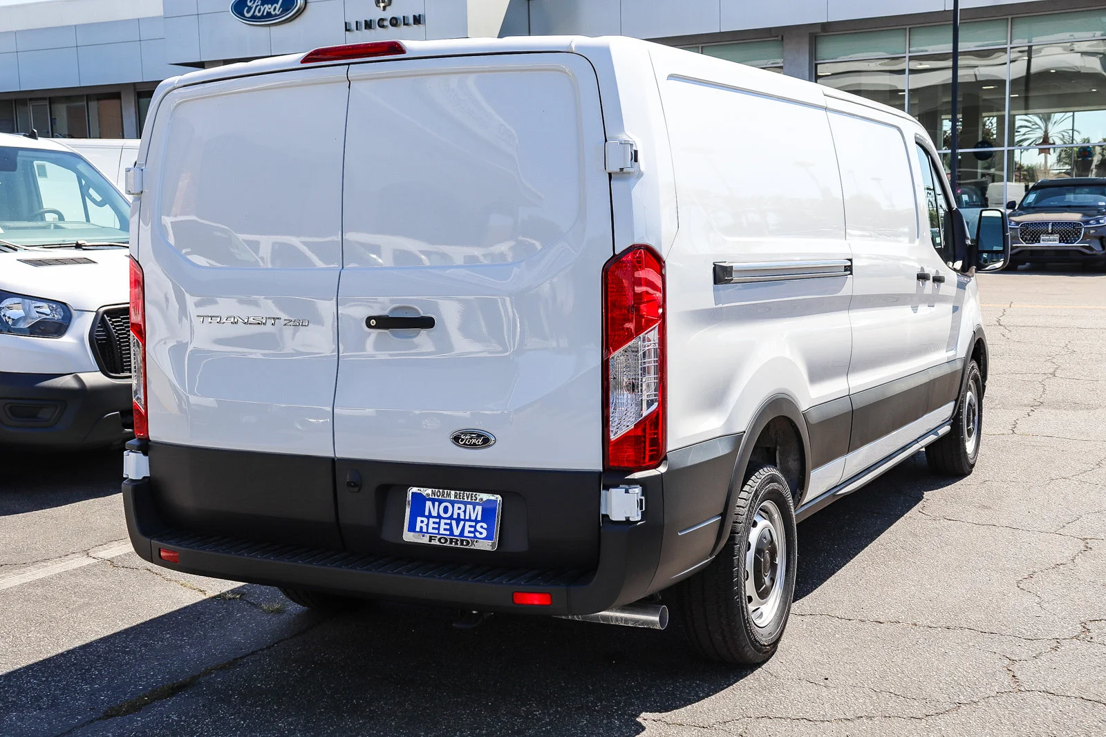 2025 Ford Transit Van Base - Photo 8