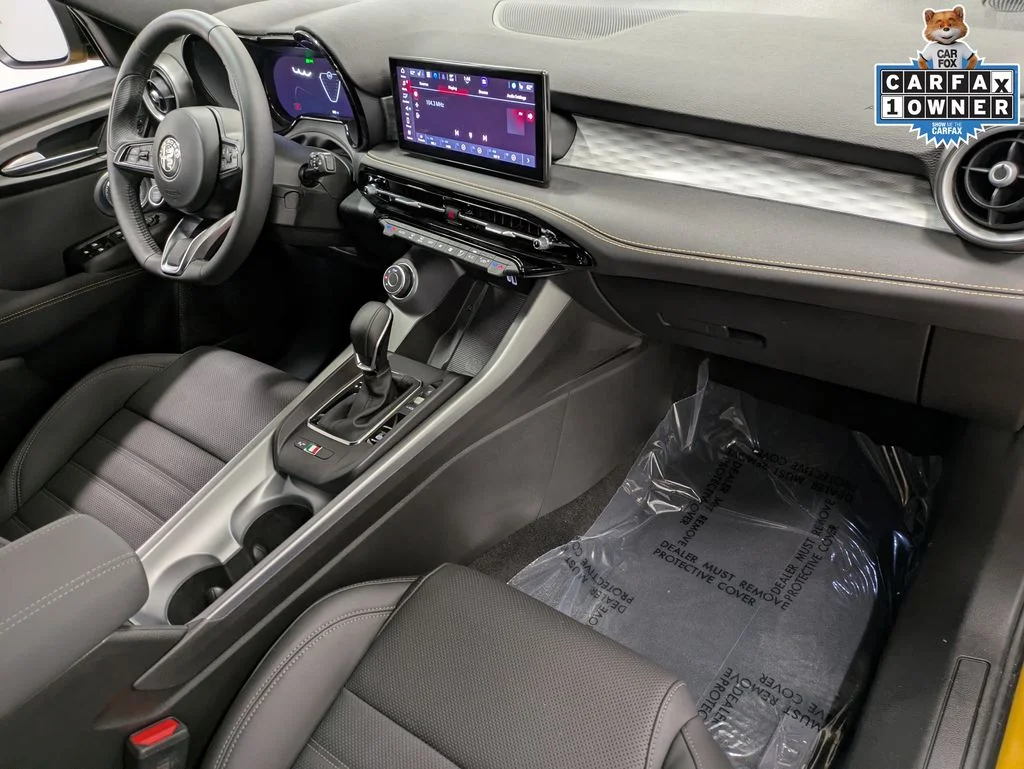 Used 2026  Alfa Romeo  image 30