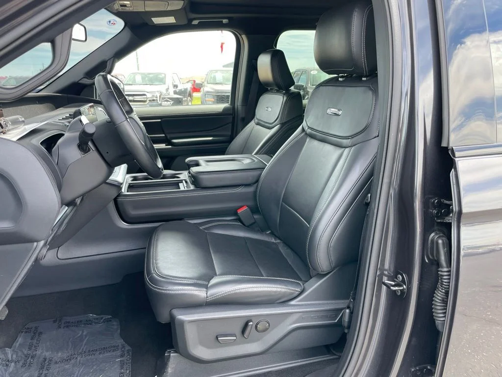 2025 Ford Expedition Platinum - Photo 7