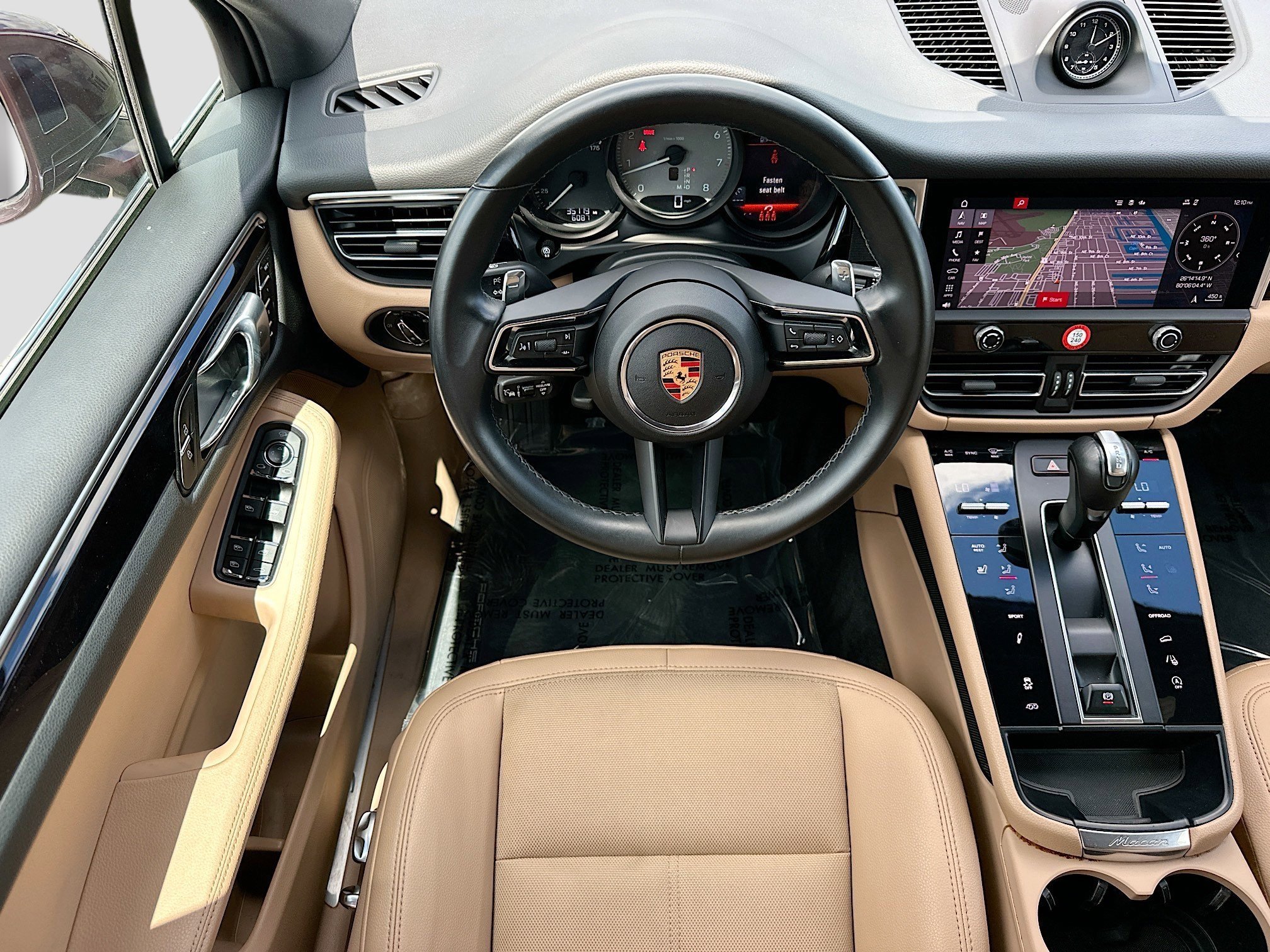 2024 Porsche Macan S - Photo 21