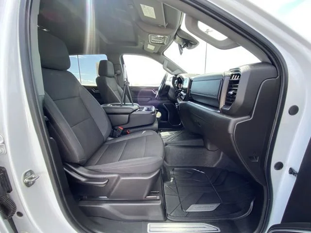 Used 2024 Summit White Chevrolet LT image 24