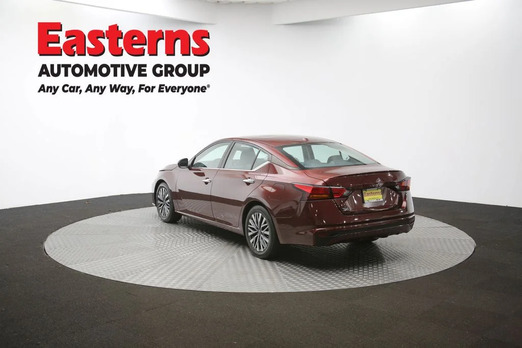 Used 2023 Red Nissan 2.5 SV image 64