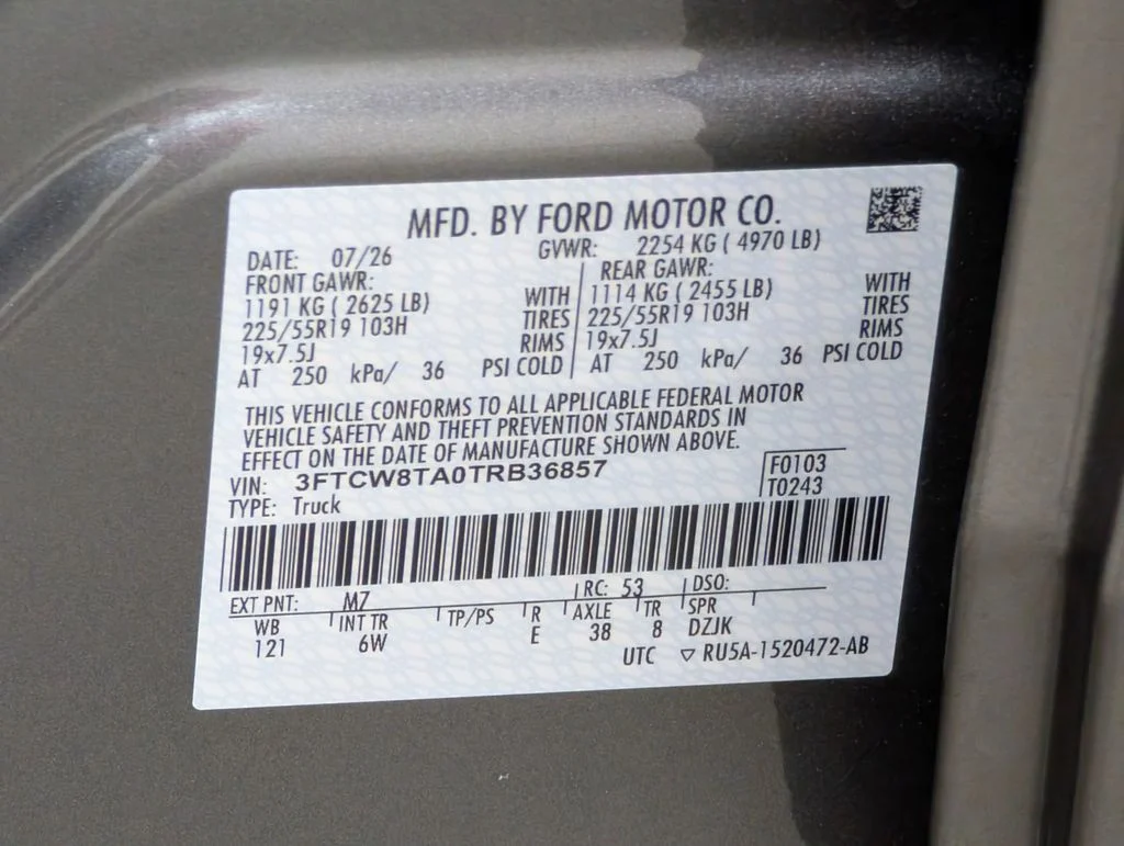New 2026 Carbonized Gray Metallic Ford Lobo™ image 22