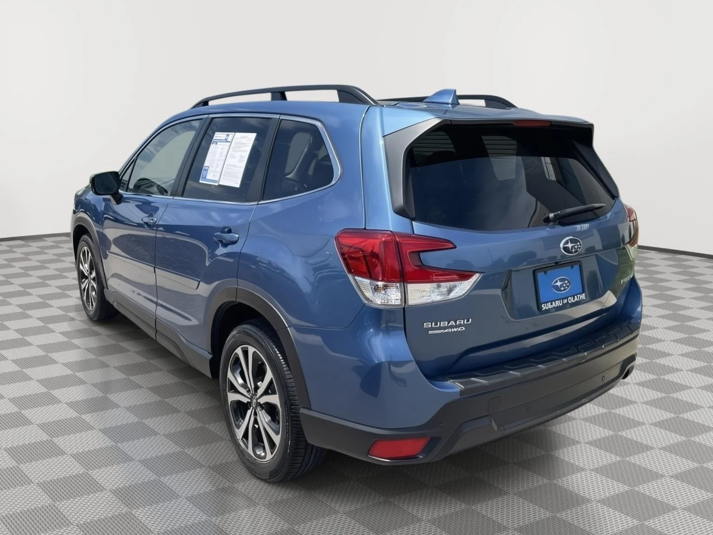 Used 2020 Horizon Blue Pearl Subaru Limited image 13