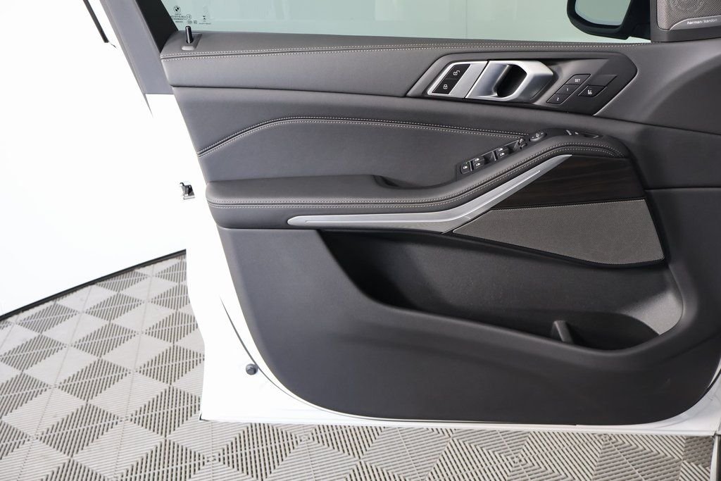 Certified Used 2024 White Metallic BMW xDrive40i image 12