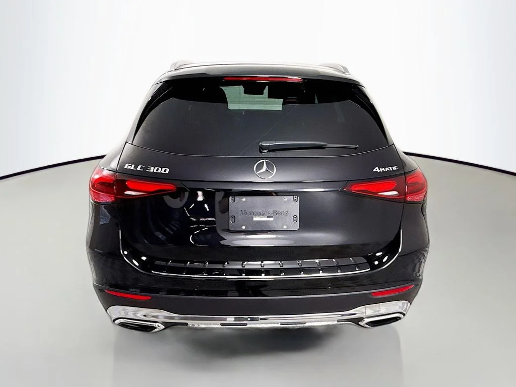 New 2026 Obsidian Black Metallic Mercedes-Benz GLC 300 image 27