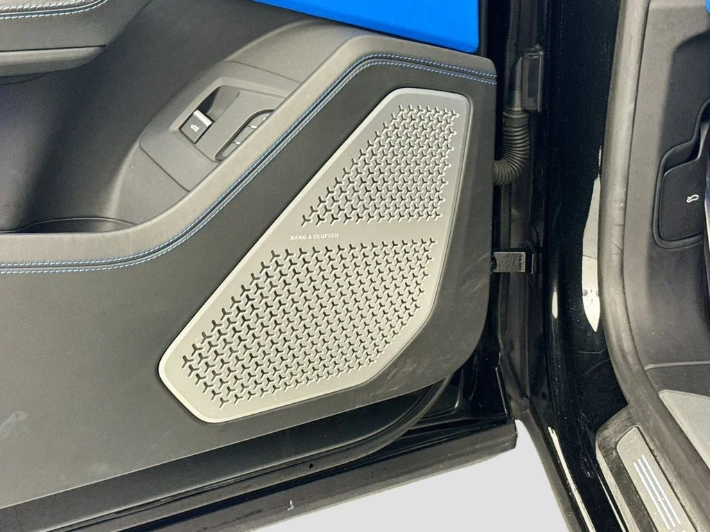 Used 2022 Black Lamborghini  image 19