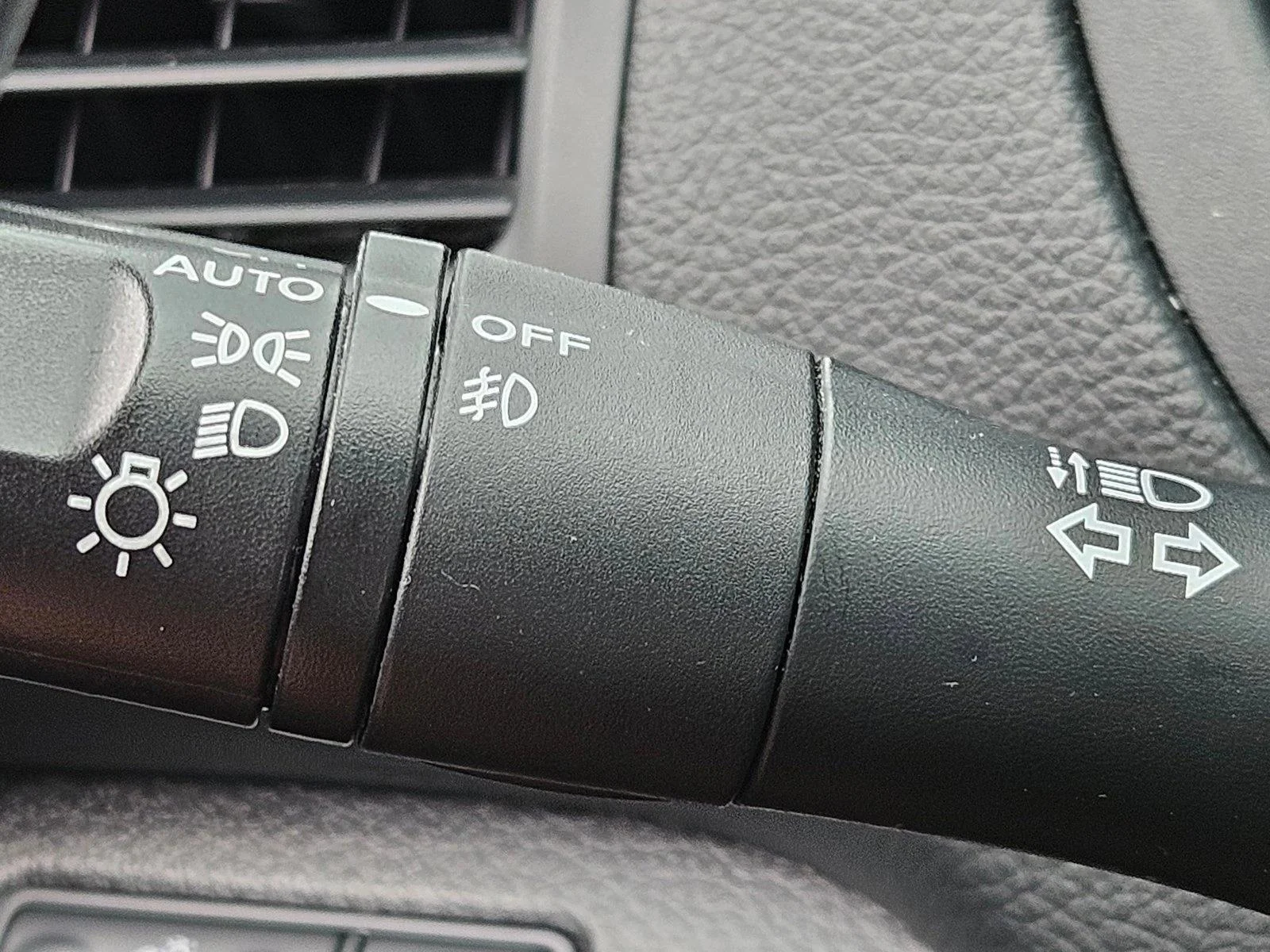 Used 2018 Gun Metallic Nissan 2.5 SL image 10
