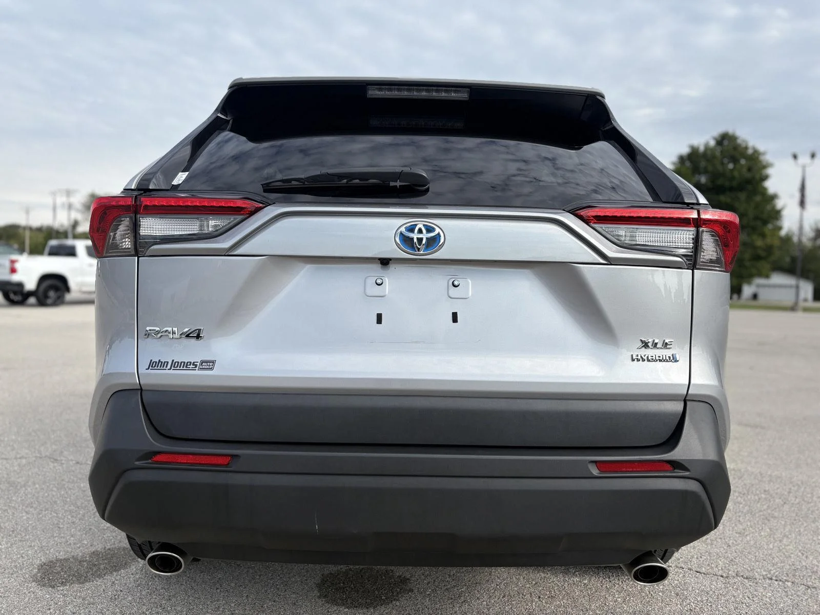 Used 2022 Silver Sky Metallic Toyota Hybrid XLE image 23