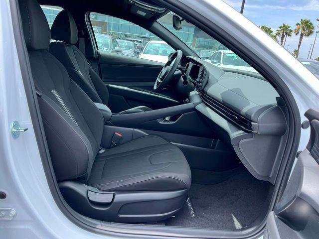 New 2026 White Hyundai SEL Sport image 22