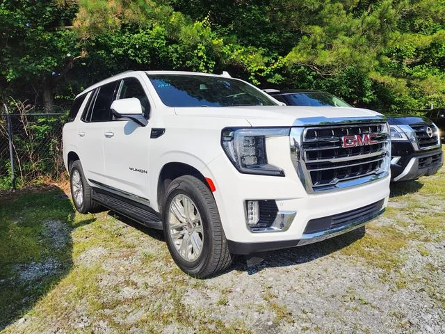 Used 2024 White GMC SLT image 3
